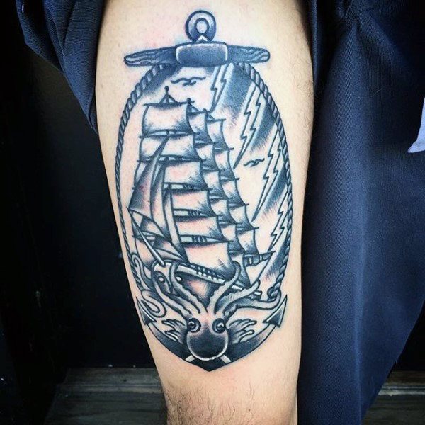 tatuaje ancla para hombre 34