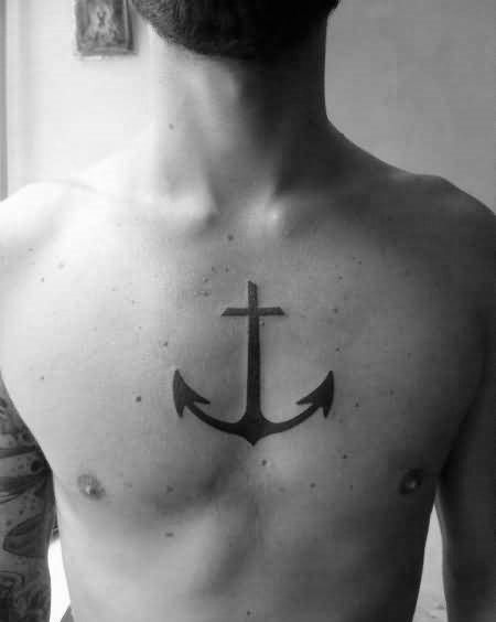 tatuaje ancla pecho para hombre 11