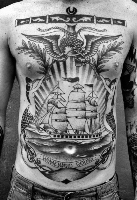 tatuaje ancla pecho para hombre 35