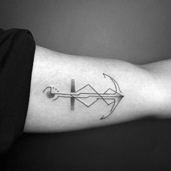 tatuaje ancla simple para hombre 04