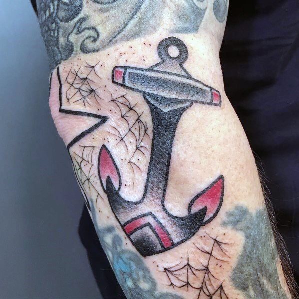 tatuaje ancla simple para hombre 10