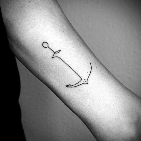 tatuaje ancla simple para hombre 28