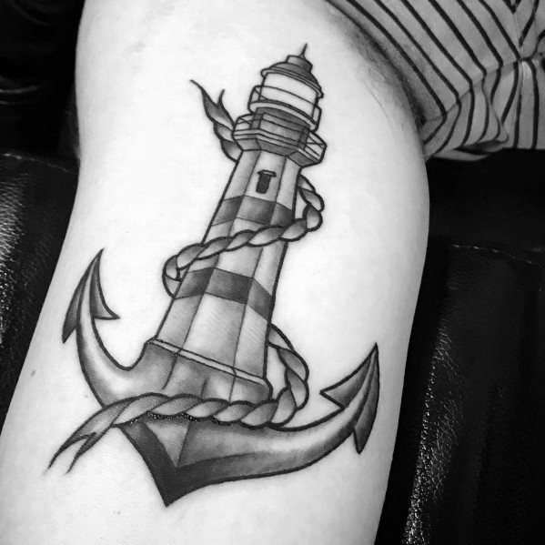 tatuaje ancla simple para hombre 41