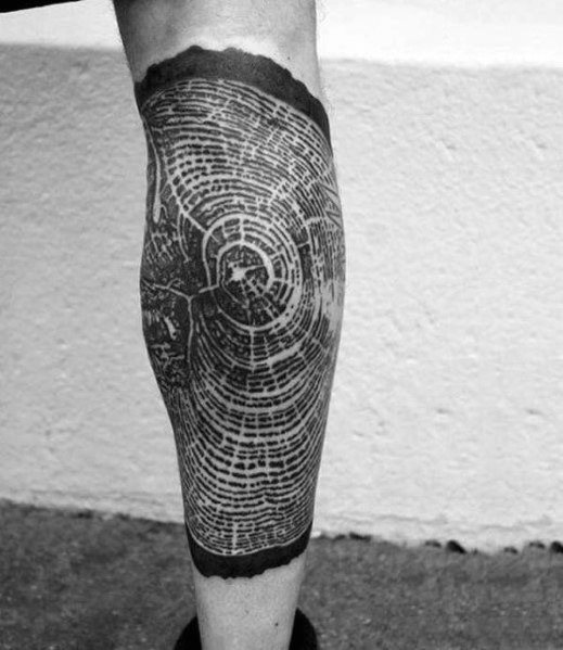 tatuaje arbol pierna para hombre 15
