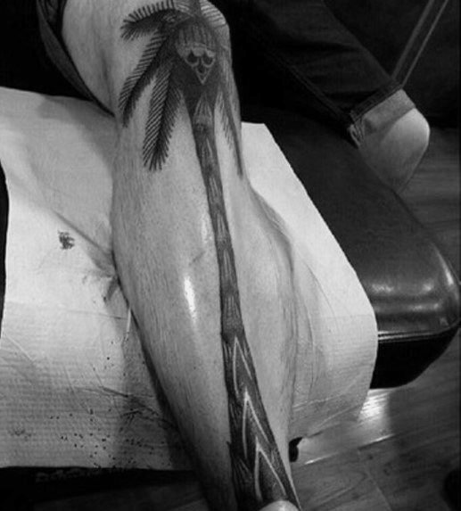tatuaje arbol pierna para hombre 35