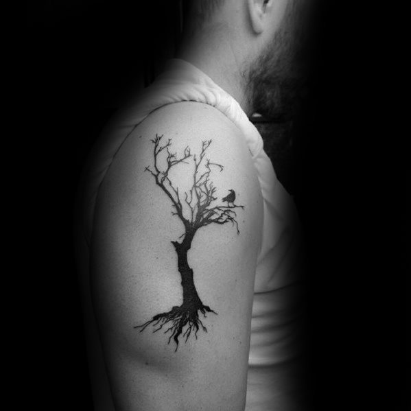 tatuaje arbol simple para hombre 05