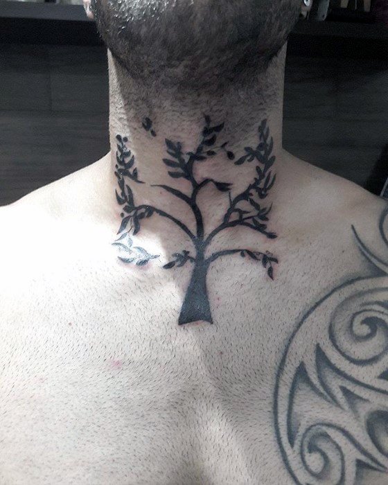 tatuaje arbol simple para hombre 06