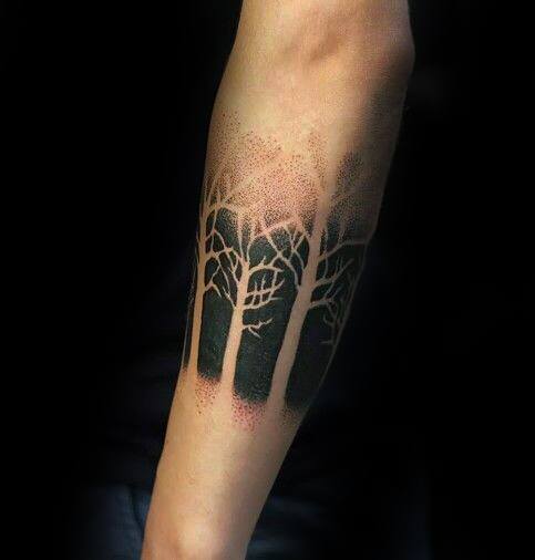 tatuaje arbol simple para hombre 18