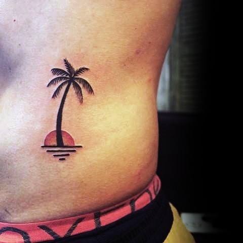 tatuaje arbol simple para hombre 22