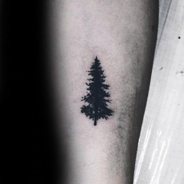 tatuaje arbol simple para hombre 23