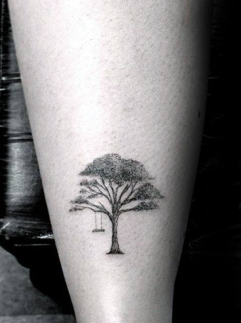 tatuaje arbol simple para hombre 31