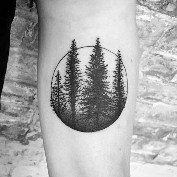 tatuaje arbol simple para hombre 42