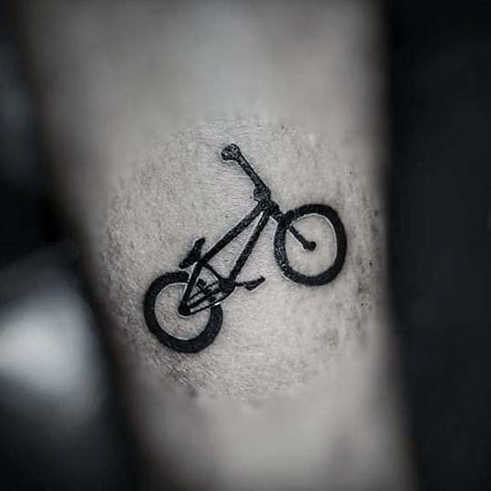 tatuaje bicicleta bmx para hombre 30