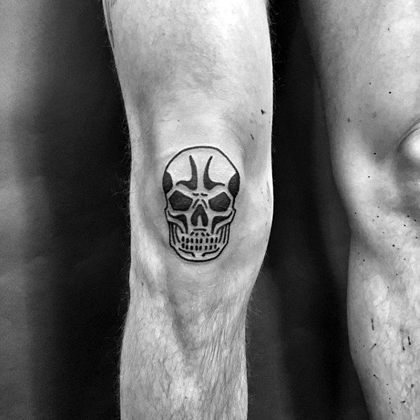 tatuaje calavera simple para hombre 08