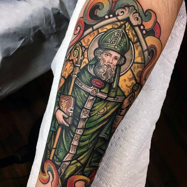 tatuaje catolico para hombre 06