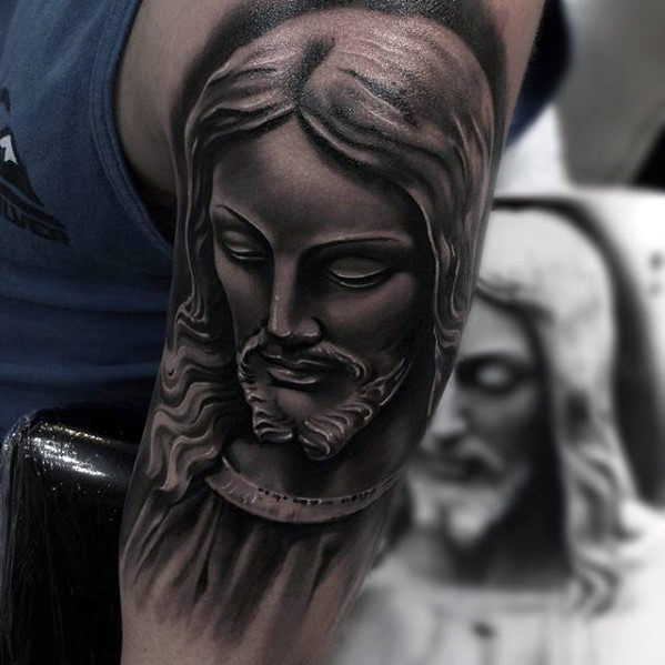 tatuaje catolico para hombre 14