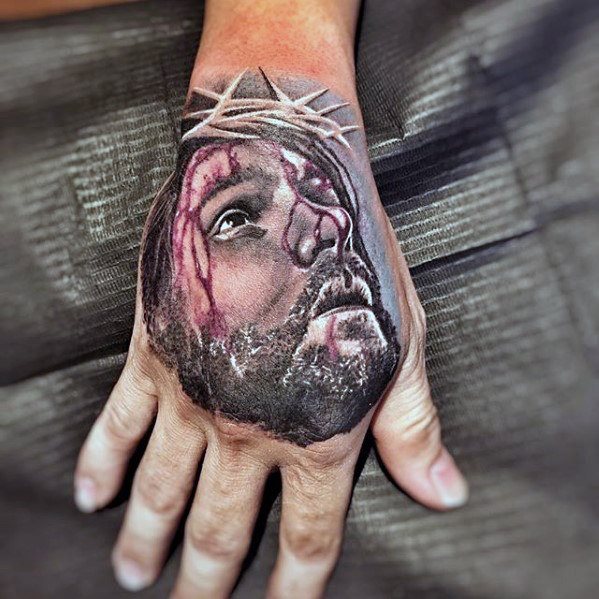tatuaje catolico para hombre 29