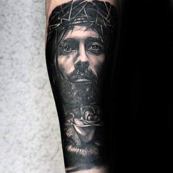 tatuaje catolico para hombre 37