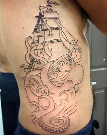 tatuaje costillas para hombre 10