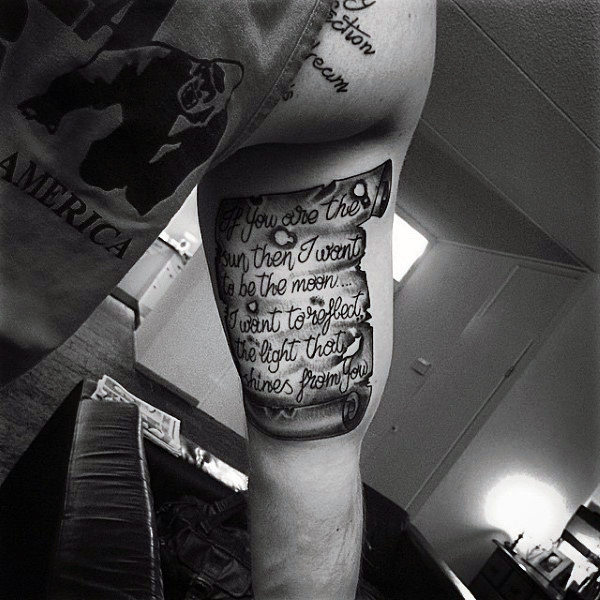 tatuaje cristiano para hombre 14