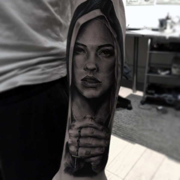 tatuaje cristiano para hombre 36