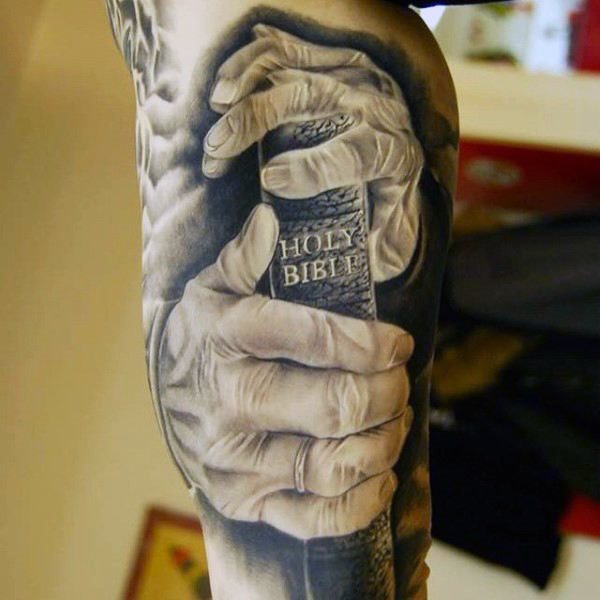 tatuaje cristiano para hombre 85