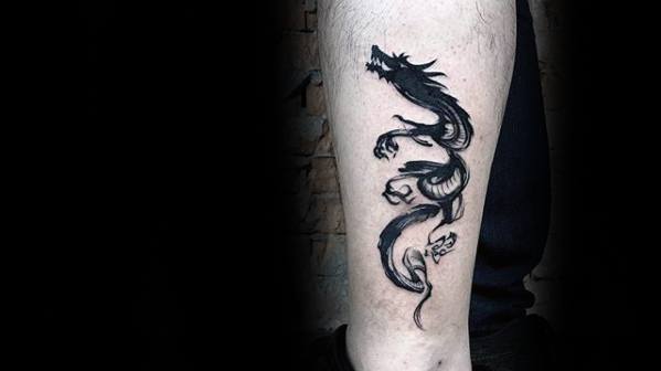tatuaje dragon simple para hombre 04