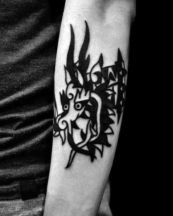 tatuaje dragon simple para hombre 12