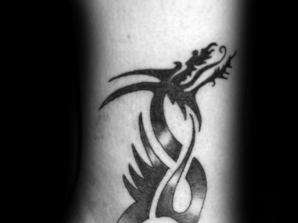 tatuaje dragon simple para hombre 25