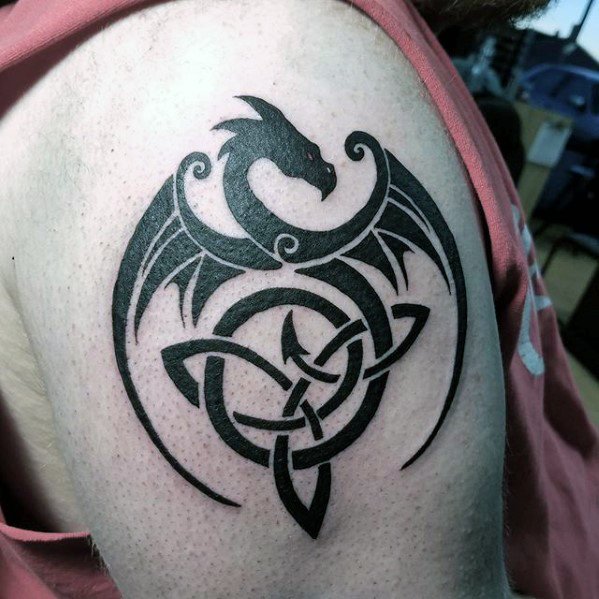 tatuaje dragon simple para hombre 42