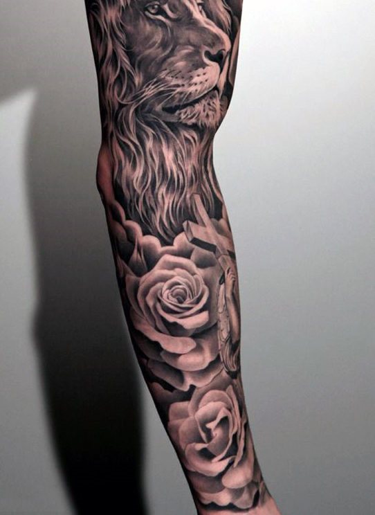 tatuaje flor para hombre 16
