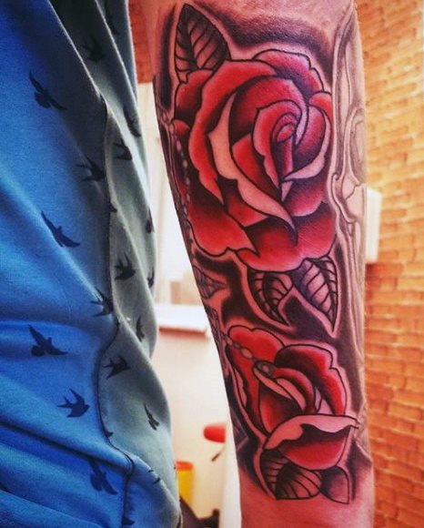tatuaje flor para hombre 25
