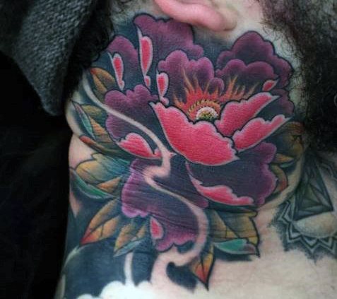 tatuaje flor para hombre 31