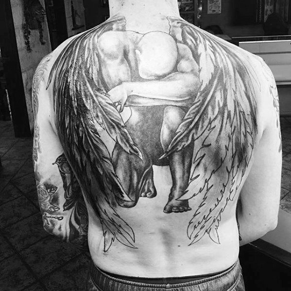 tatuaje increible espalda para hombre 13