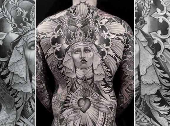 tatuaje increible espalda para hombre 18