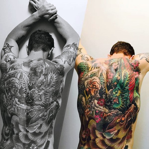 tatuaje increible espalda para hombre 29