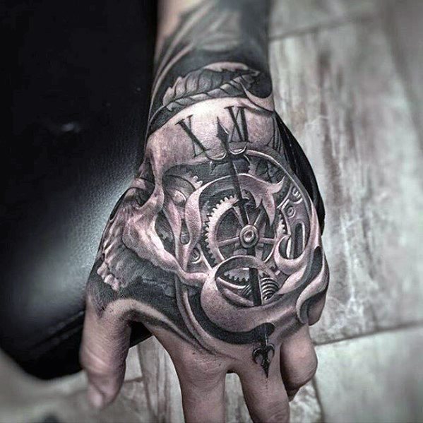 tatuaje increible para hombre 14