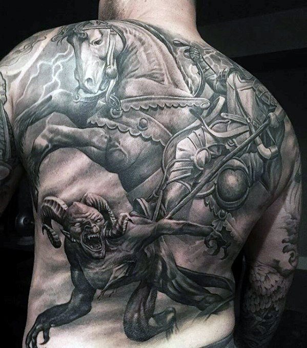tatuaje increible para hombre 16