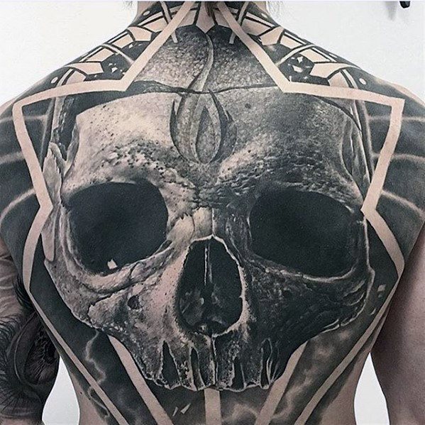tatuaje increible para hombre 19