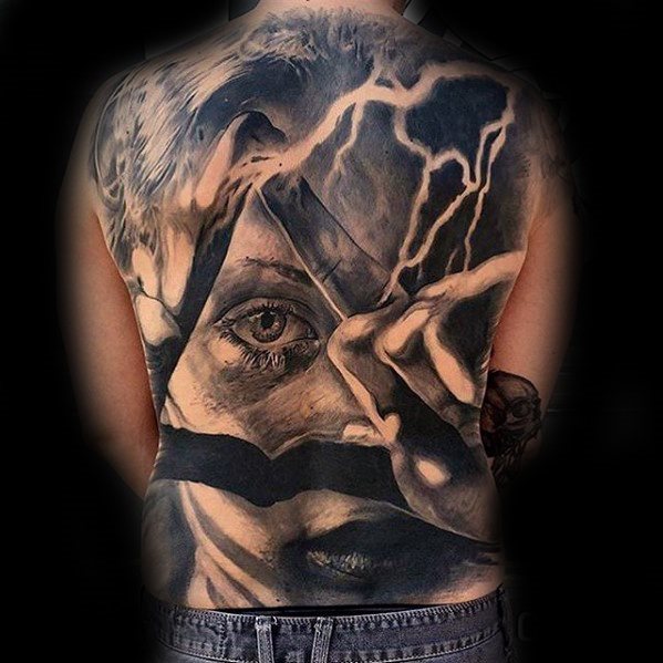 tatuaje increible para hombre 24