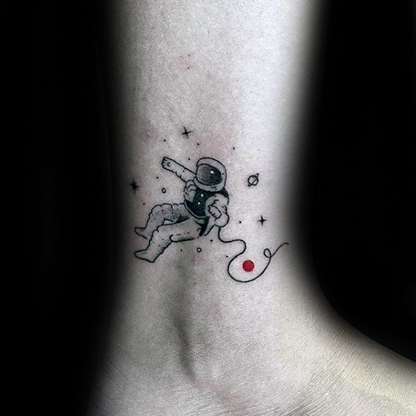 tatuaje increible pequeno para hombre 33