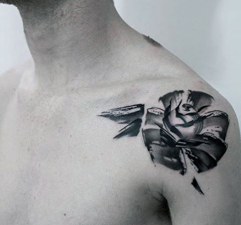 tatuaje increible pequeno para hombre 44