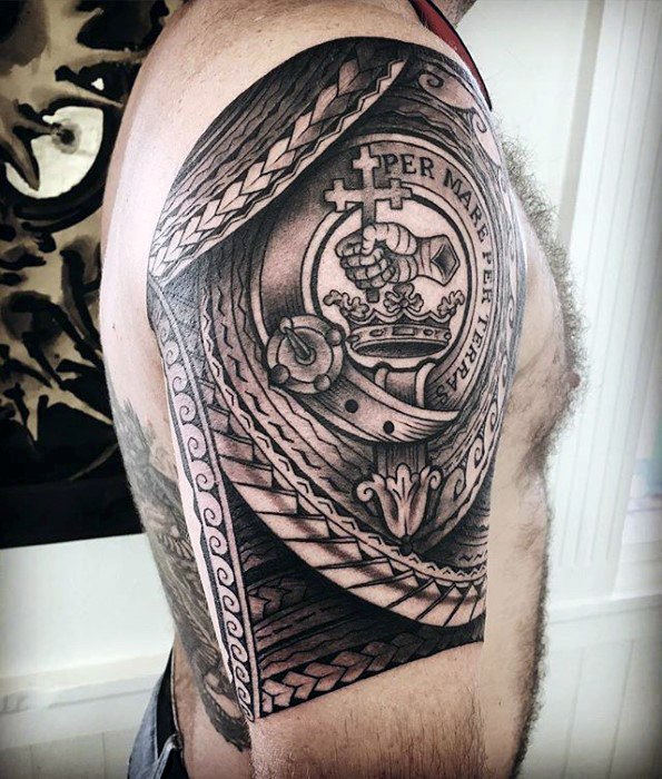 tatuaje increible tribal para hombre 70