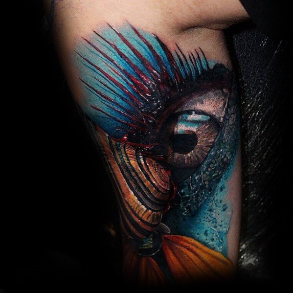 tatuaje inusual para hombre 01