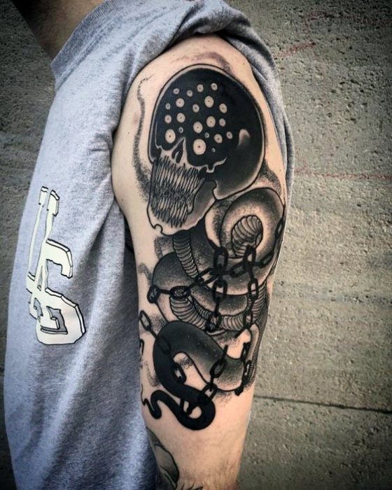 tatuaje inusual para hombre 33