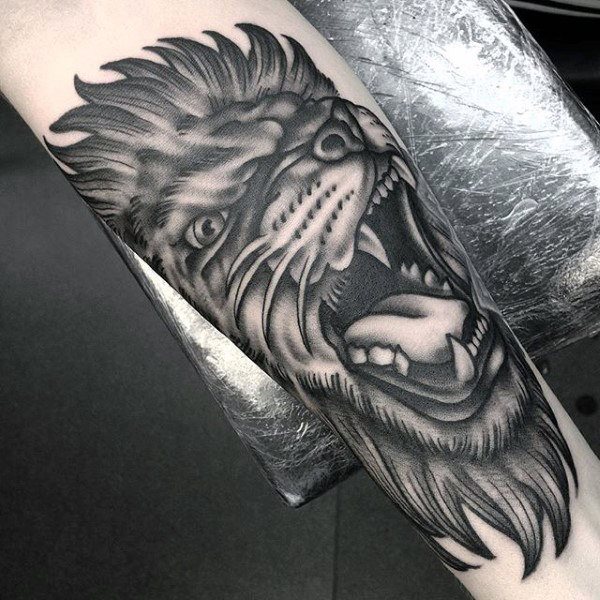 tatuaje leon para hombre 10