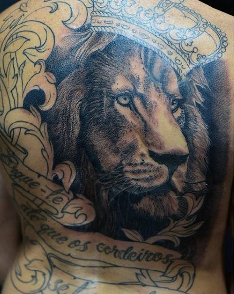 tatuaje leon para hombre 69