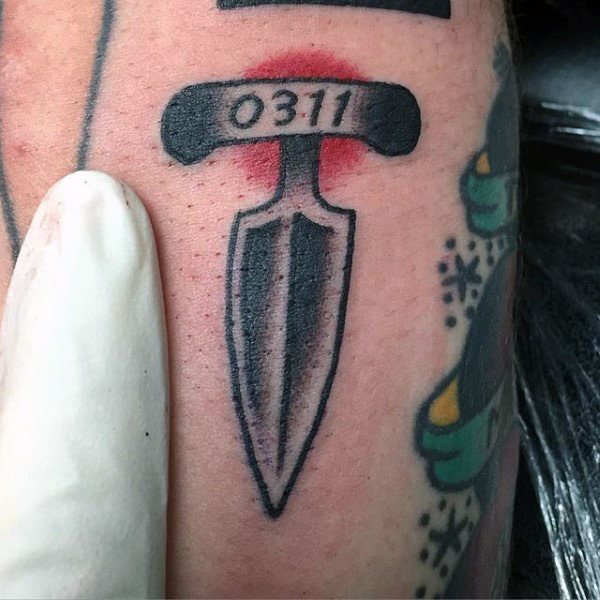 tatuaje marine ejercito para hombre 72