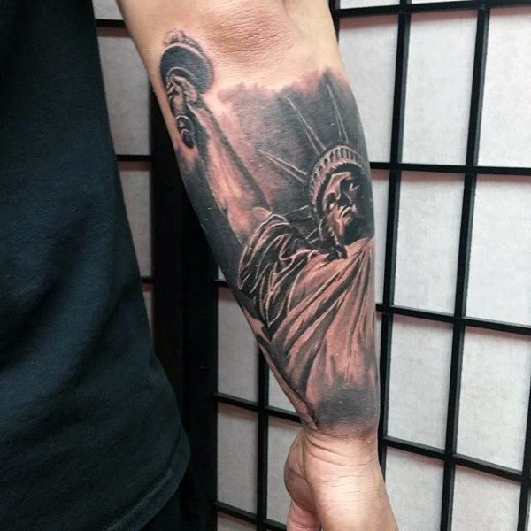 tatuaje patriotico ejercito para hombre 11