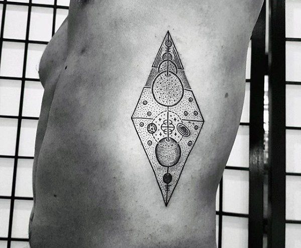 tatuaje pequeno perfecto para hombre 05